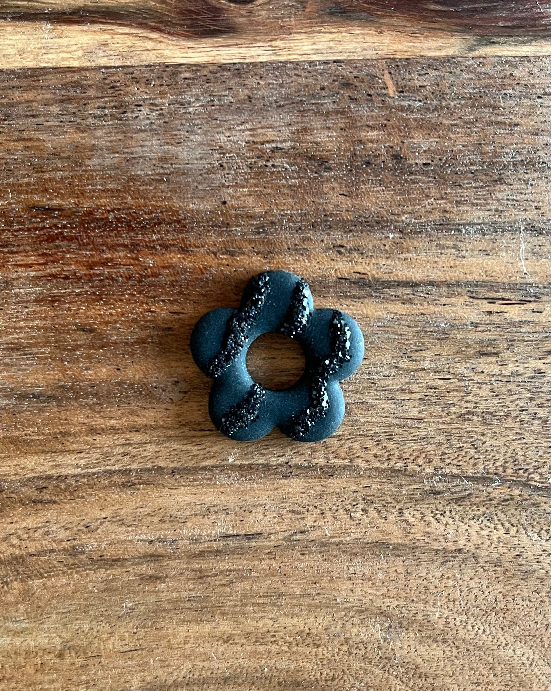 Blacky bloom